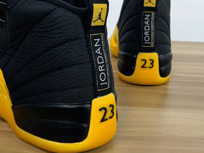 经典佩顿PE配色!黑黄AJ12最新实物图释出!7月18日发售! 货号:130690-070