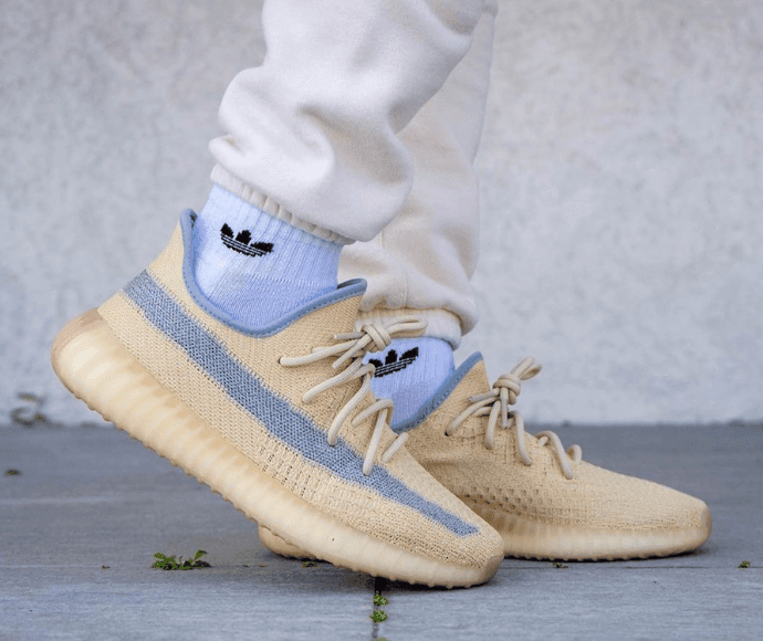 侧透满天星!上脚超清新!Yeezy 350 V2 “Linen”将于4月18日发售! 货号:FY5158
