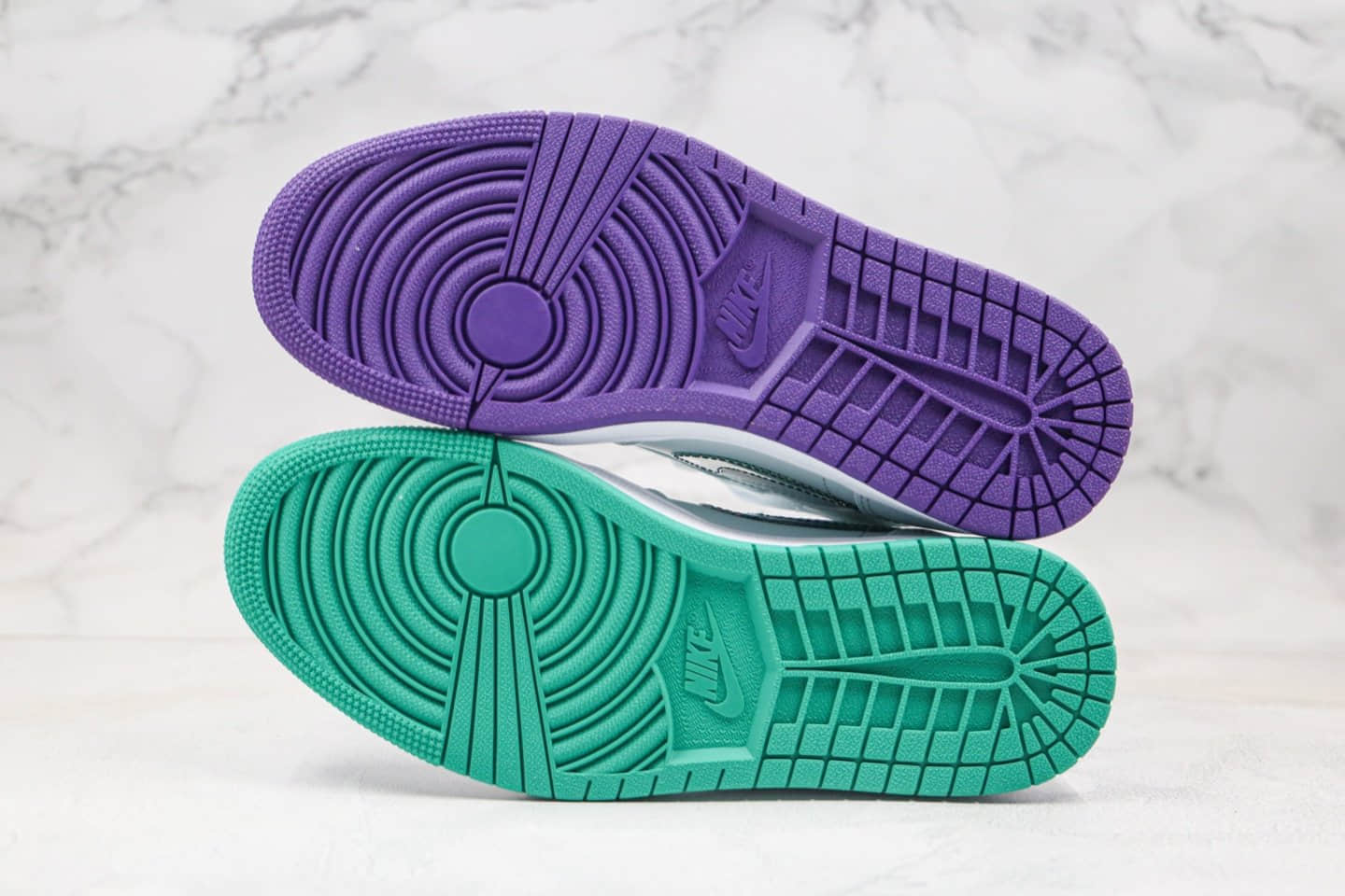 乔丹Air Jordan 1 Mid纯原版本中帮AJ1灰绿色鸳鸯钩正确鞋面卡色原盒原标 货号:CW5853-100