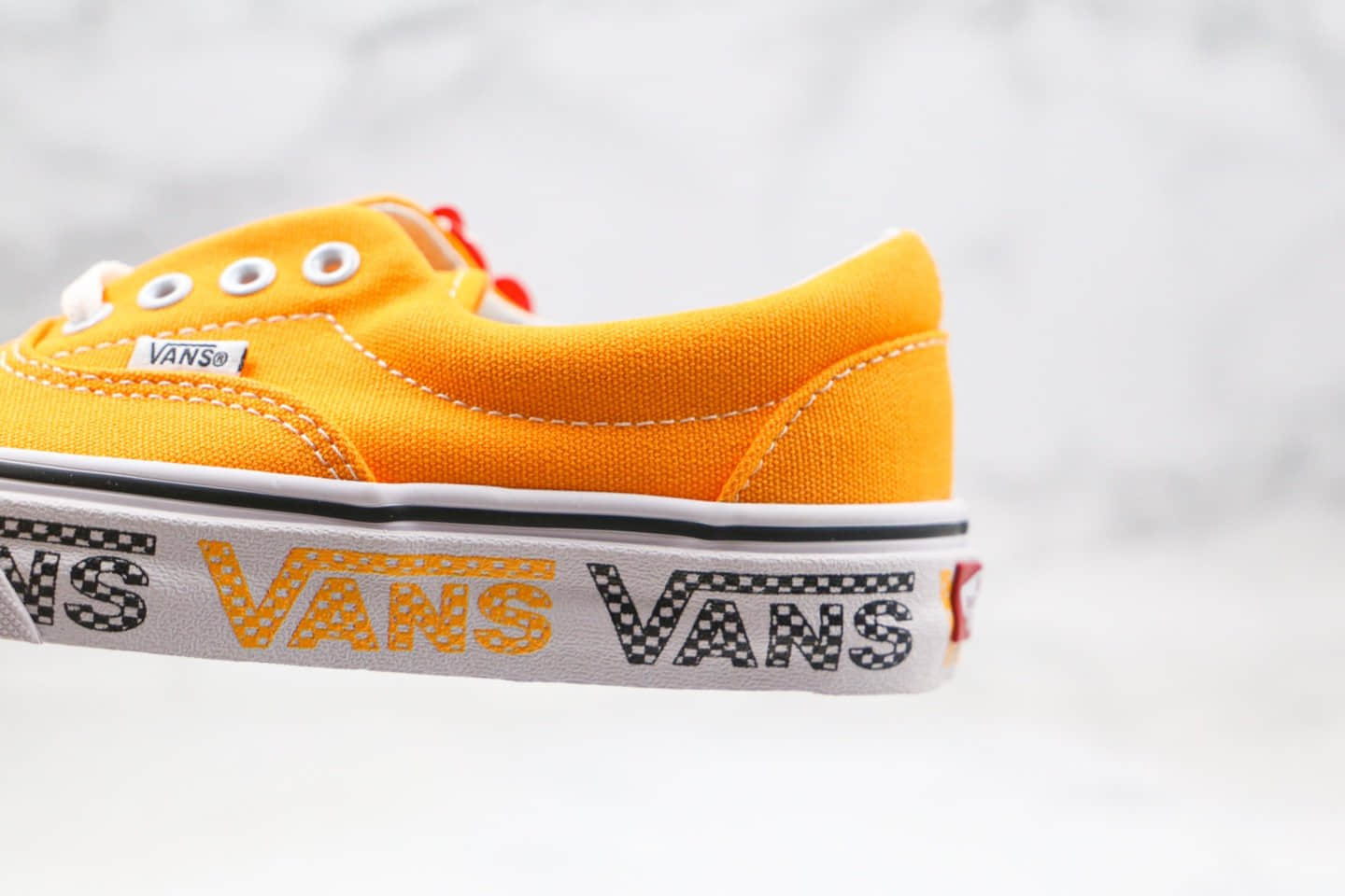 万斯Pokémon x Vans公司级版本宝可梦皮卡丘联名款橙色原厂硫化大底原盒原标 货号:VN0A4BV4T3T