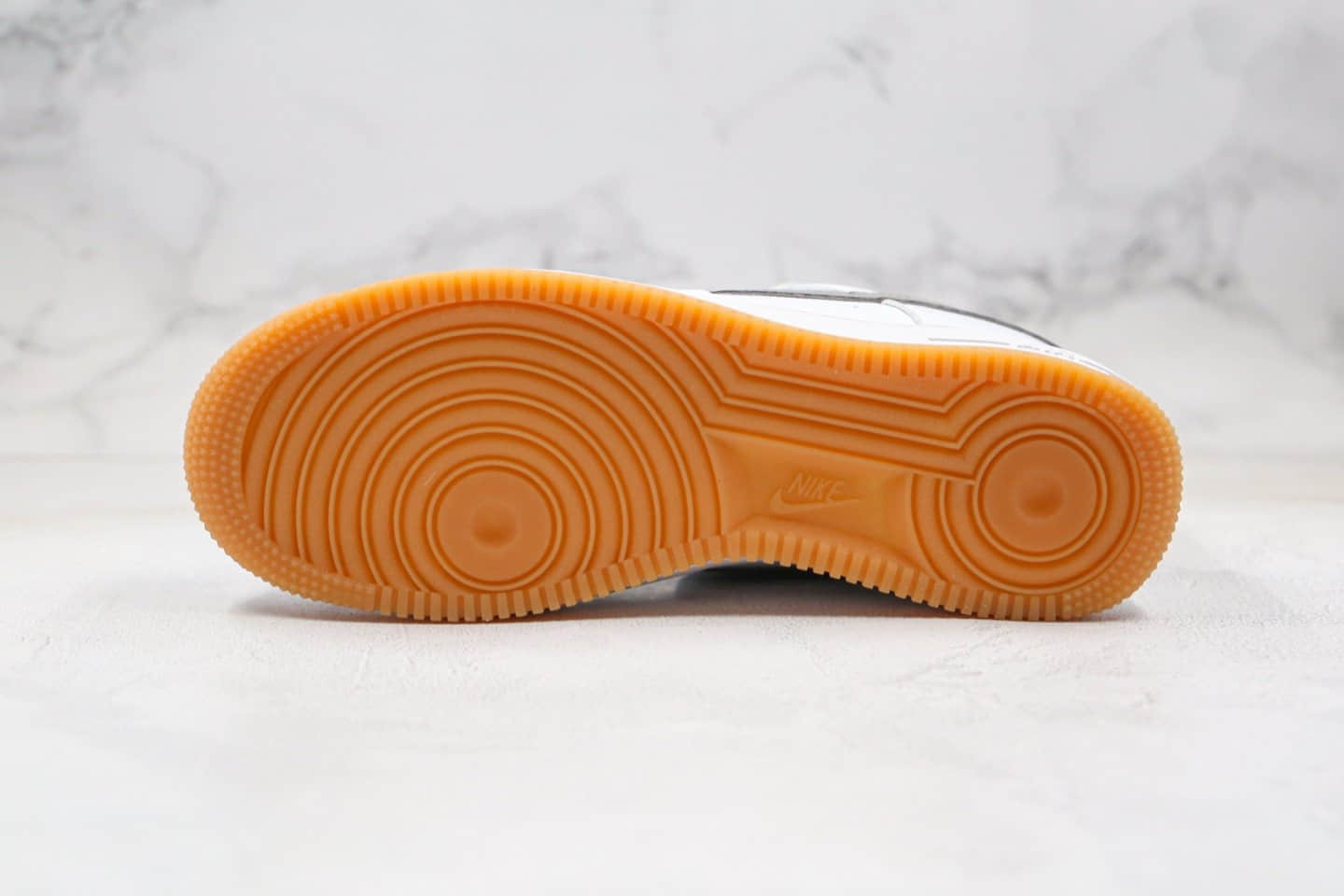 耐克Nike WMNS Air Force 1'07纯原版本低帮空军一号白灰黄色灰钩内置气垫原厂黑盒 货号:CJ8836-100