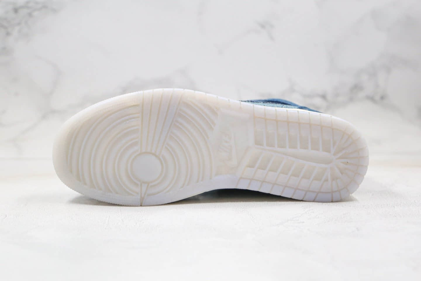 乔丹Air Jordan 1 Mid公司级版本中帮AJ1水洗牛仔蓝色市面最高工艺 货号:852542-009