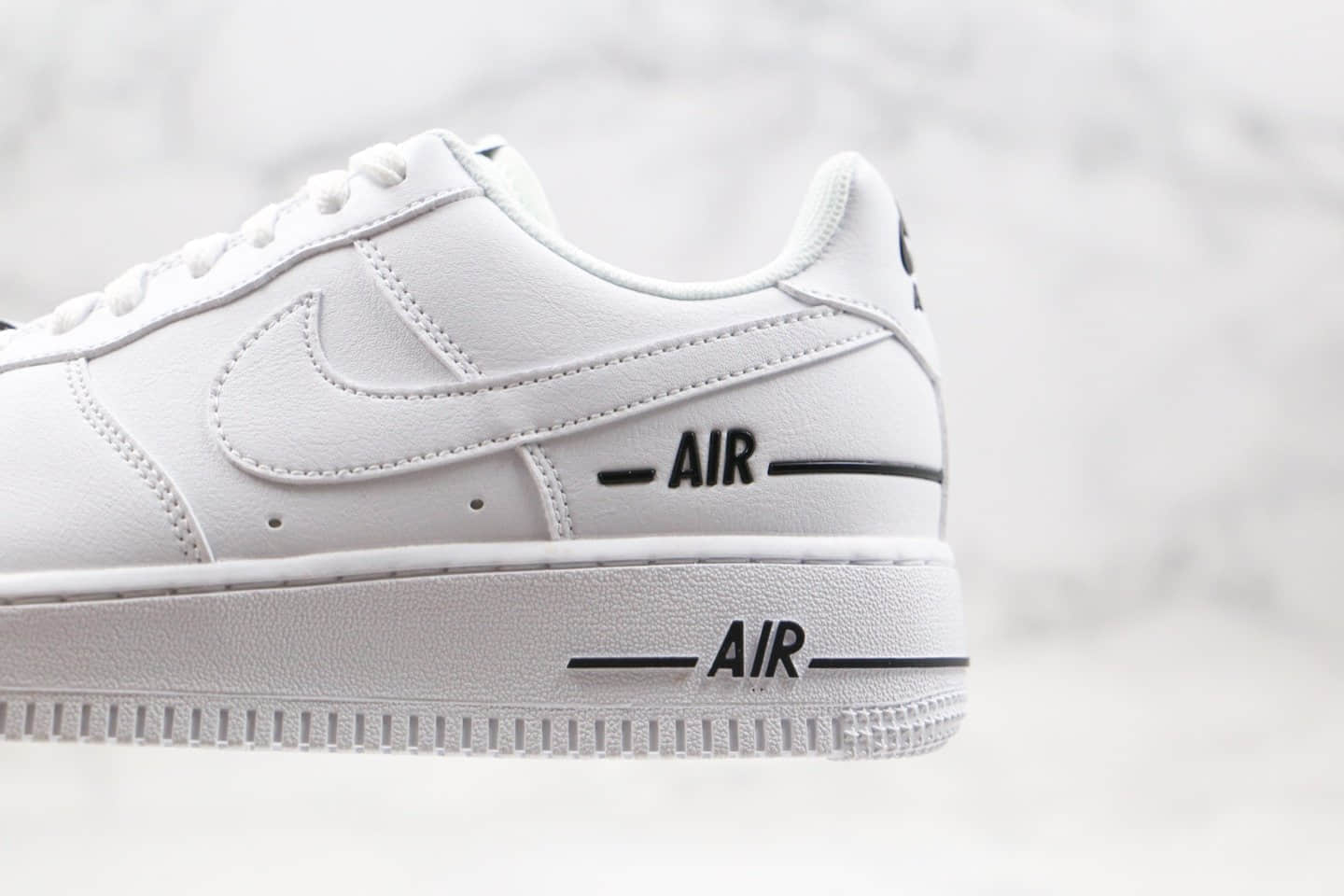 耐克Nike Air Force 1 Low Double Air纯原版本低帮空军一号黑白串标内置气垫 货号：CJ1379-100