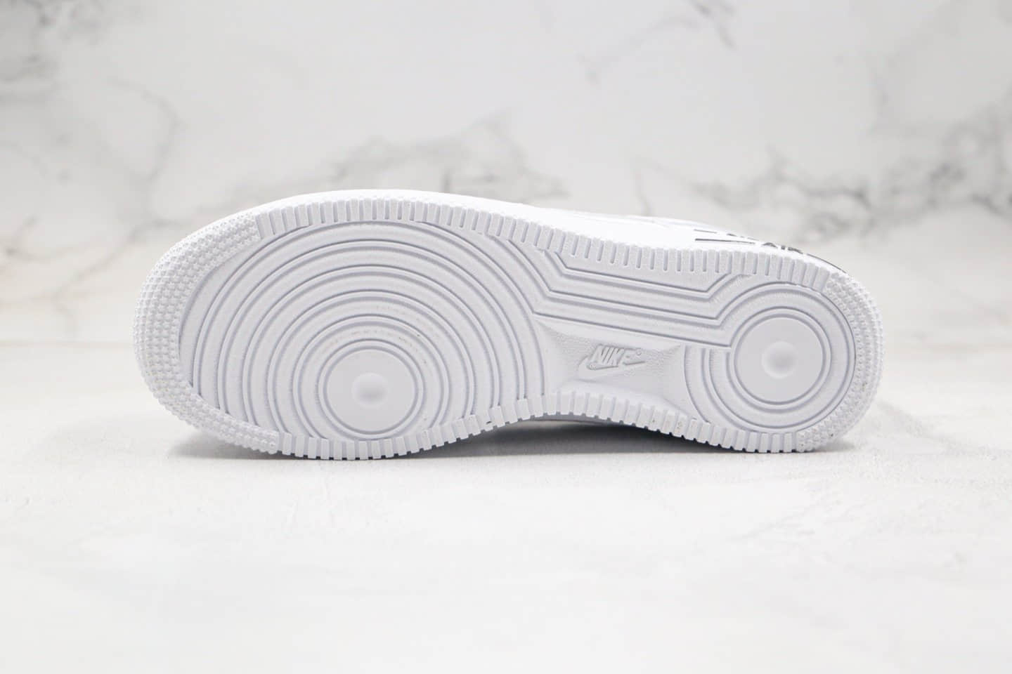 耐克Nike Air Force 1 Low Double Air纯原版本低帮空军一号黑白串标内置气垫 货号：CJ1379-100