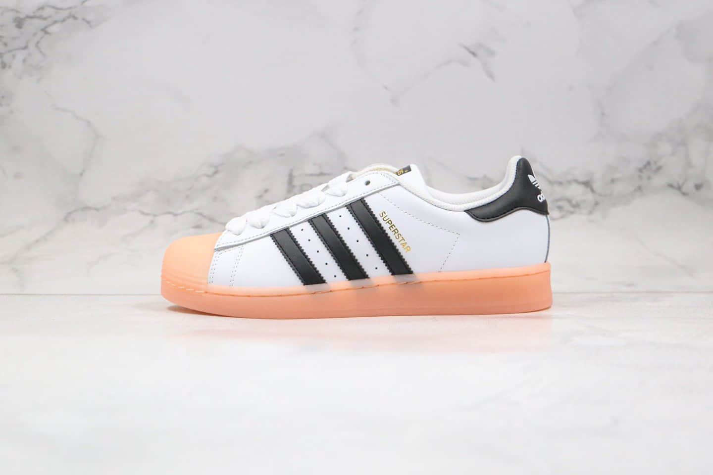 阿迪达斯adidas originals Superstar纯原版本金标贝壳头果冻底黑白粉色原楦头纸板打造 货号:FW3553