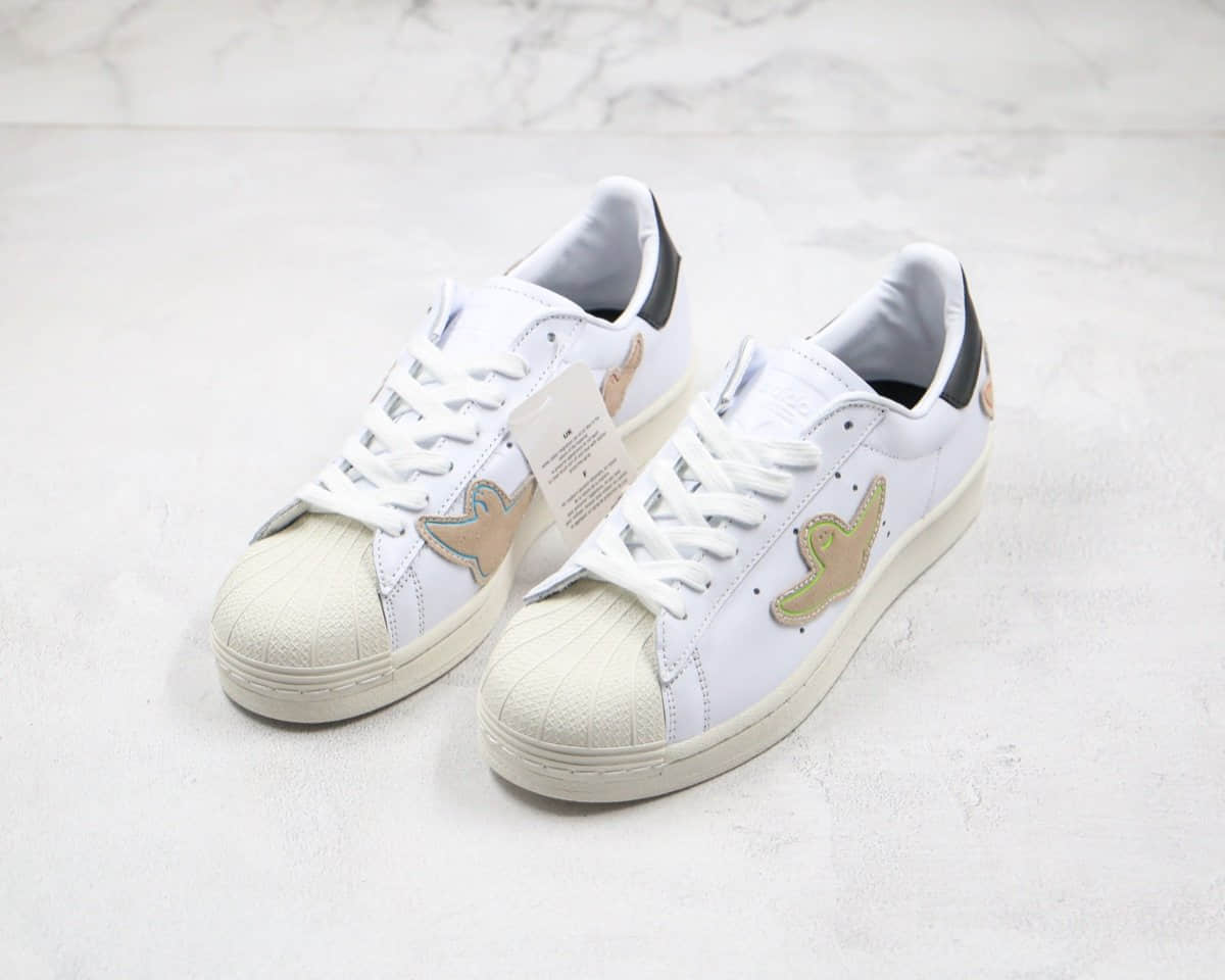 阿迪达斯adidas Superstar Shmoo x Mark Gonzales纯原版本联名款三叶草贝壳头和平鸽子米白色原鞋开模一比一打造 货号:FW8029