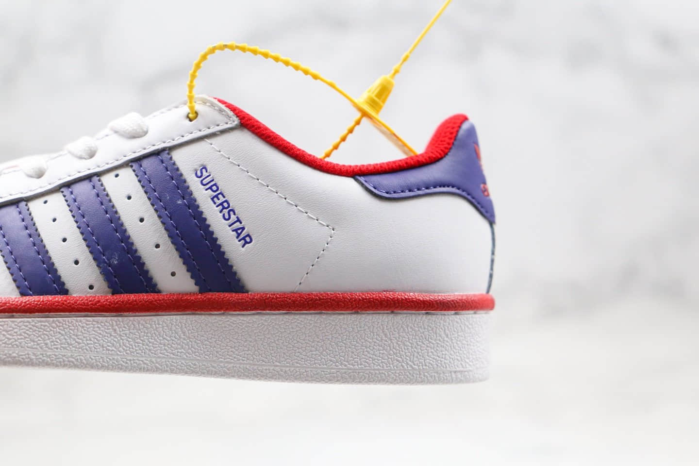 阿迪达斯Adidas Superstar纯原版本三叶草贝壳头红蓝色正确硅蓝软中底原鞋开模打造 货号:FX4189