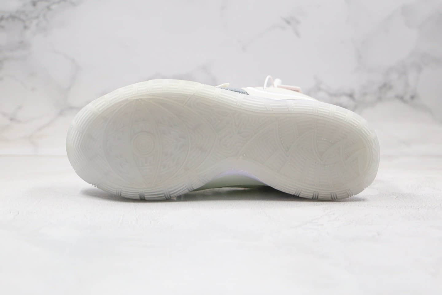 耐克Nike KYRIE 6 EP纯原版本欧文6椰子壳米白蓝色篮球鞋内置气垫支持实战 货号:CT1019-991