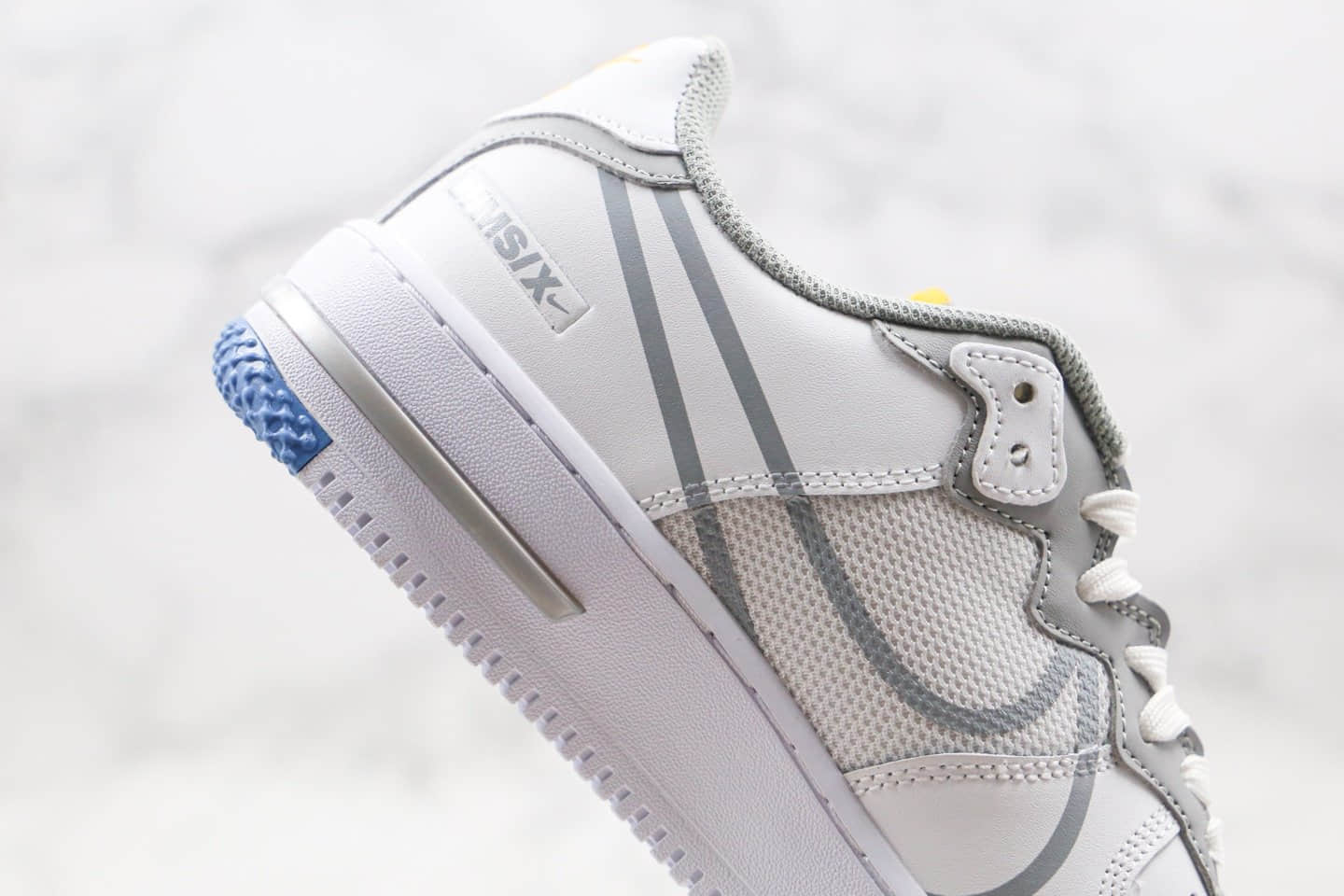 耐克Nike Air Force 1 React公司级版本低帮空军一号大勾解析涂鸦波纹白灰色原鞋开模打造 货号：CT1020-100