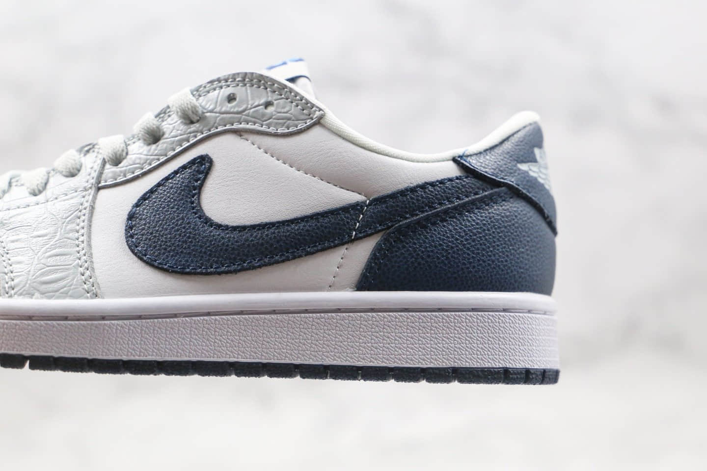 乔丹Air Jordan 1 Low纯原版本低帮AJ1亲友限定蛇纹灰蓝色内置气垫区别市面通货版本 货号:CW8576-200