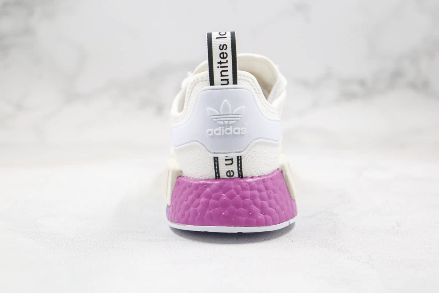 阿迪达斯Adidas Boost NMD R1纯原版本爆米花跑鞋NMD撞色白彩虹配色区别市面通货版本 货号:FY9024