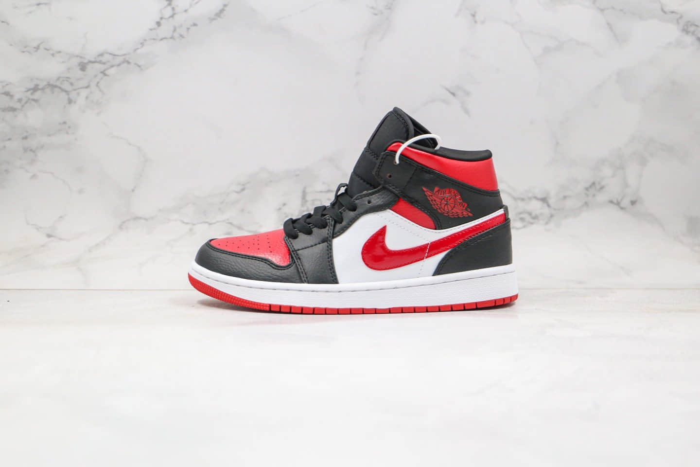乔丹Air Jordan 1 Mid Shattered Backboard纯原版本中帮AJ1黑红脚趾原楦头纸板打造正确后跟定型 货号:554724-066