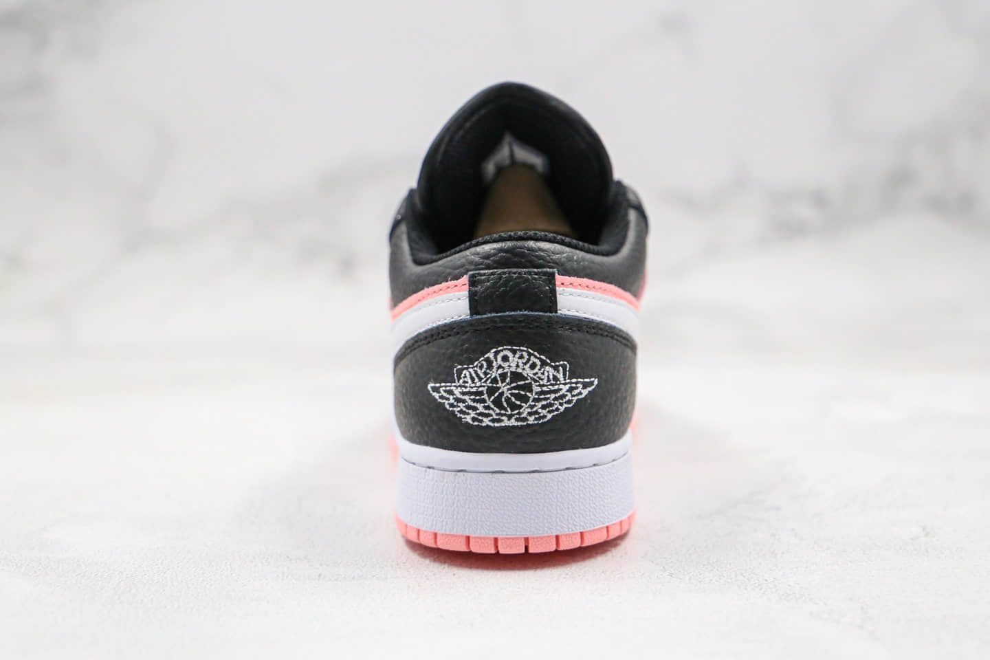 乔丹Air Jordan 1 Low GSDark Smoke Grey White-Pink Quartz纯原版本低帮AJ1黑粉色石英粉配色原楦头纸板打造 货号:554723-016