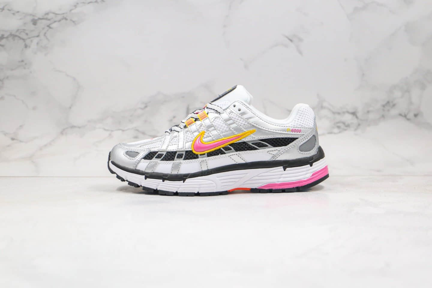 耐克Nike P-6000纯原版本复古老爹鞋银粉色原盒原标原楦头纸板打造 货号:BV1021-100