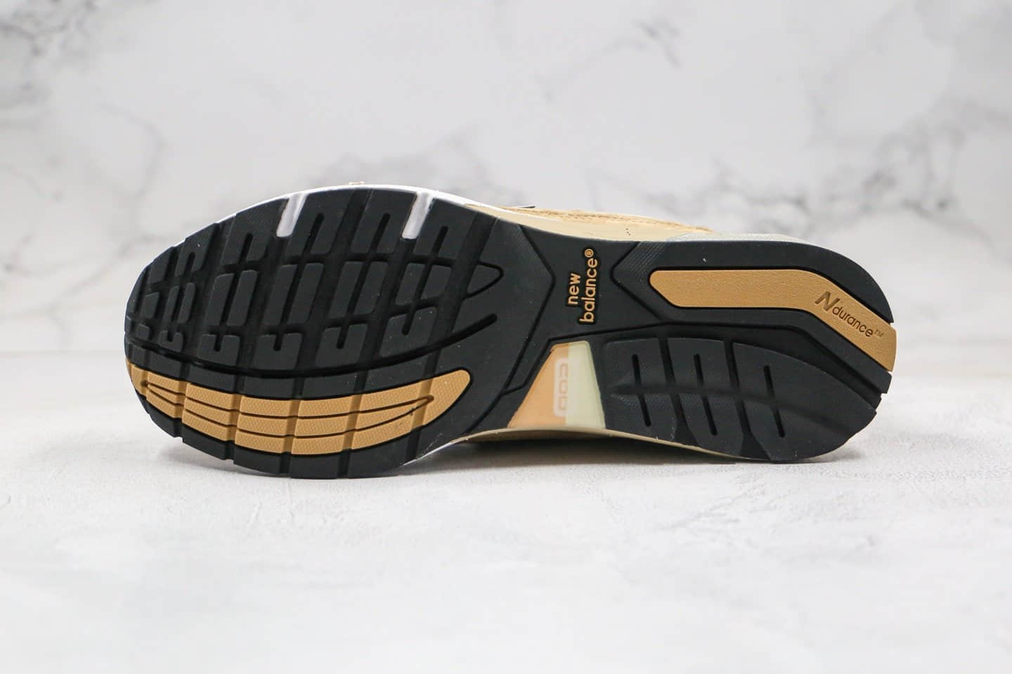 新百伦New Balance Made in USA M992纯原版本美产血统余文乐同款黑米白银灰配色原盒配件齐全 货号：M992TN