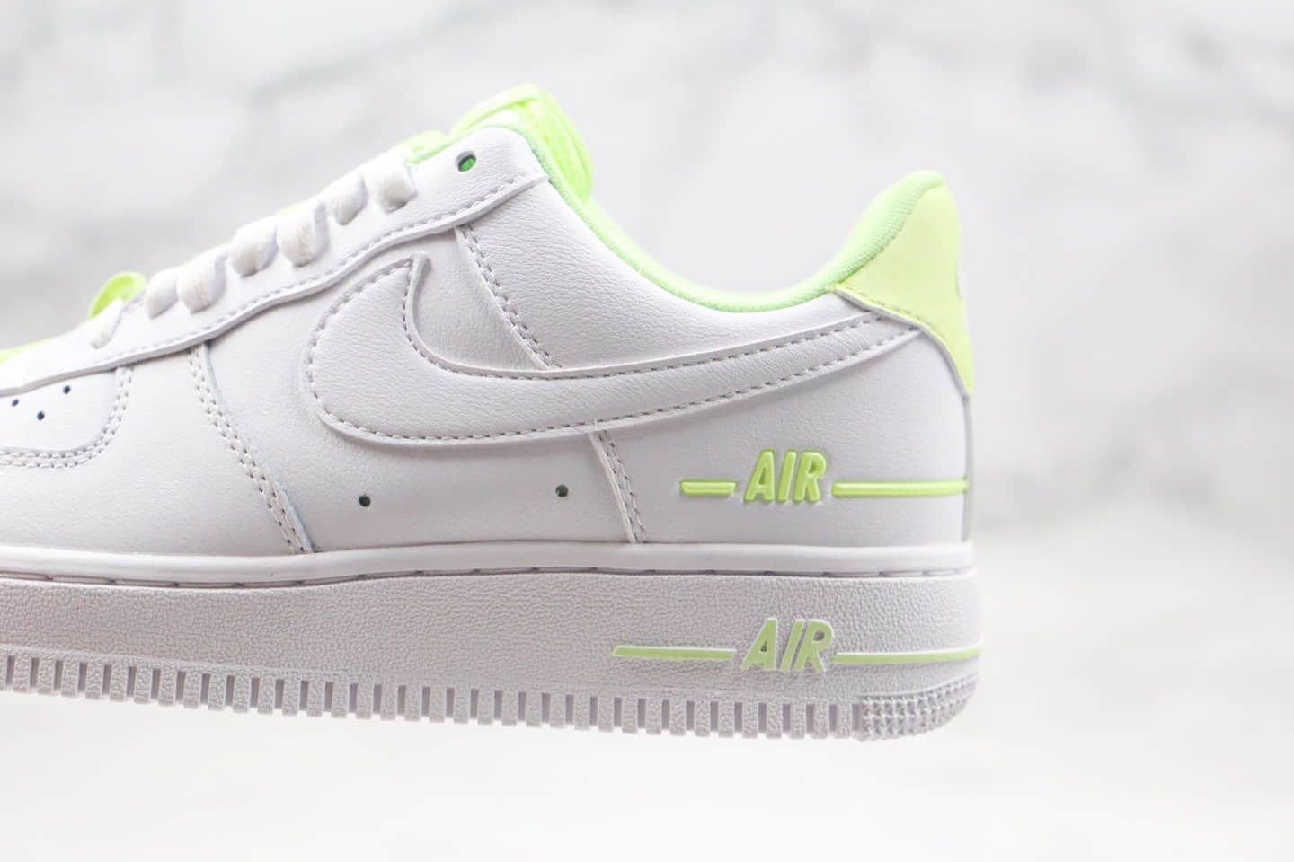 耐克NIKE AIR FORCE 1'07 Double Air纯原版本低帮空军一号串标荧光黄绿色内置气垫原盒原标 货号：CJ1379-101