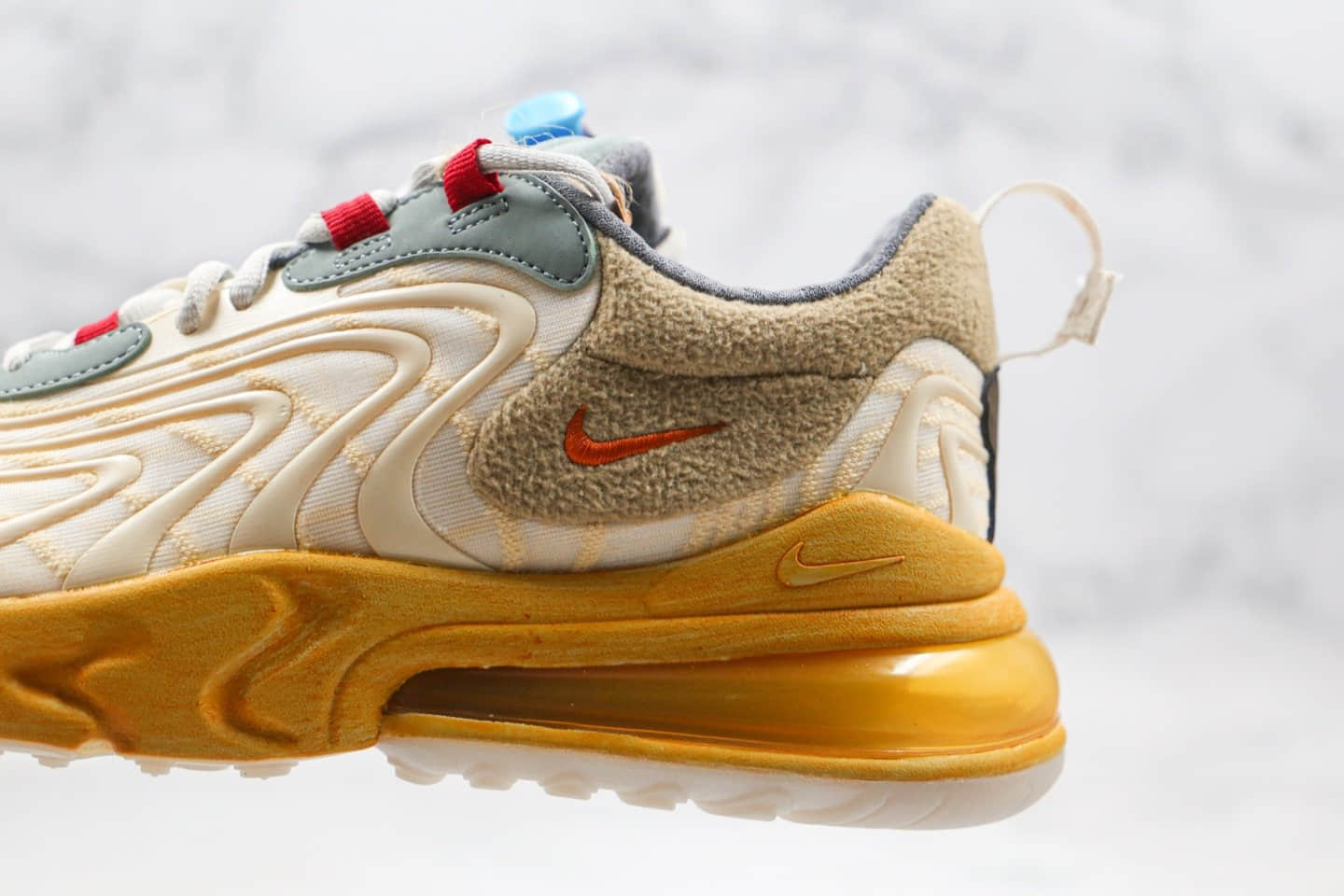 耐克Travis Scott x Nk Air Max 270 React Cactus Jack联名款Max270三代米黄色内置真实小潘气垫正确鞋型细节 货号：CT2864-200