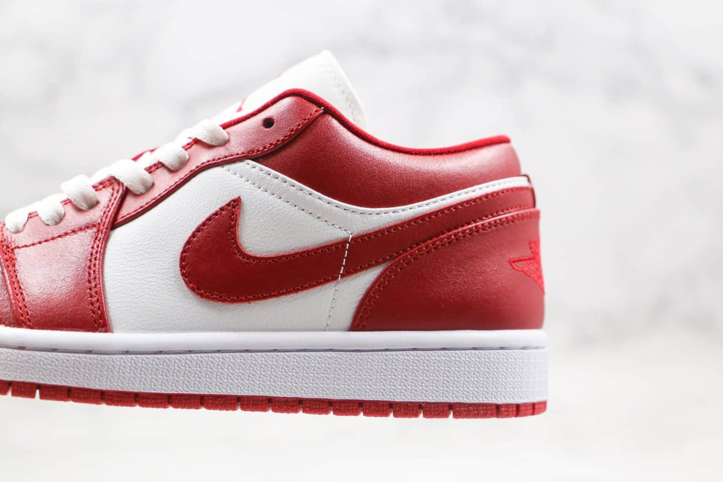 乔丹Air Jordan 1 Low Gym Red纯原版本低帮AJ1体育红白色内置气垫模块原厂头层皮革鞋面 货号:553558-611