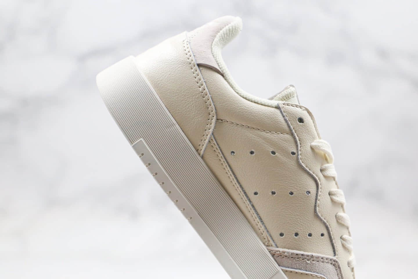 阿迪达斯Adidas SUPERCOURT BLACKPINK纯原版本代言同款三叶草板鞋米白色原档案数据开发 货号:EE6047