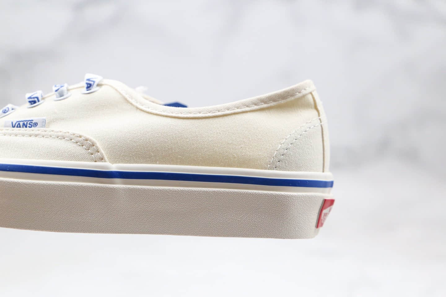 万斯Vans AUTHENTIC公司级版本低帮安纳海姆白色LOGO印花系列原厂硫化原楦头纸板打造