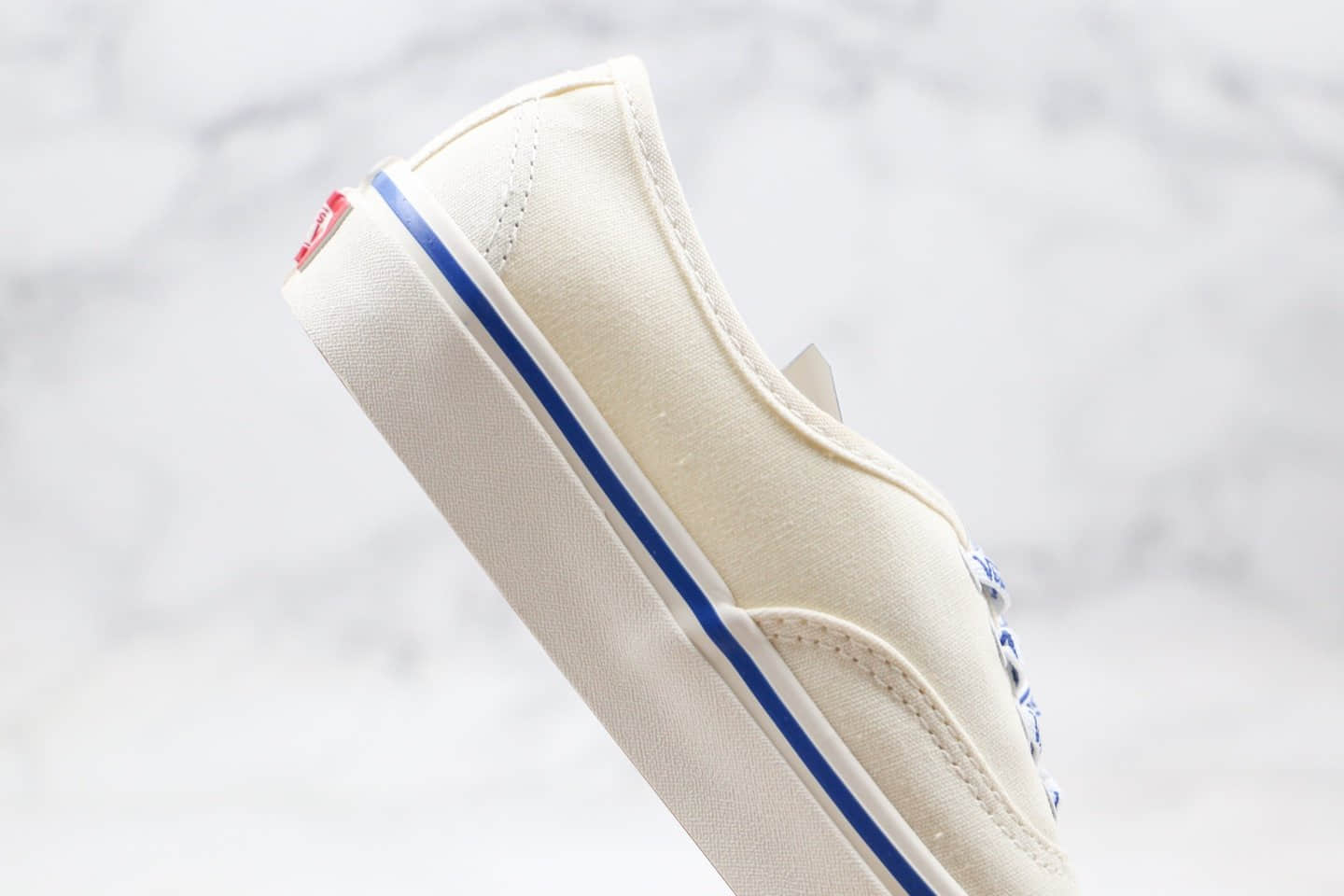 万斯Vans AUTHENTIC公司级版本低帮安纳海姆白色LOGO印花系列原厂硫化原楦头纸板打造