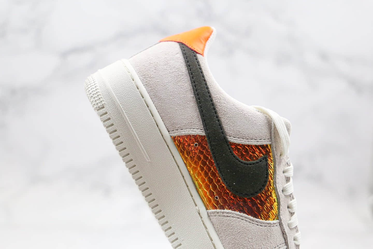 耐克Nike Air Force 1 Low IridescentSnakeskin纯原版本低帮空军一号灰黑金色鱼鳞纹全息蛇纹内置气垫正确鞋面卡色 货号:CW2657-001