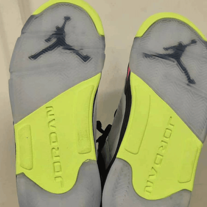 新版“新鲜王子”Air Jordan 5完整实物曝光!8月登场! 货号:DB3335-100