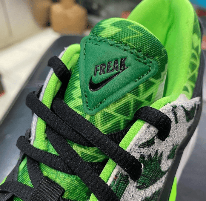 疑似字母哥二代战靴 Zoom Freak 2实物图曝光!今年6月发售!