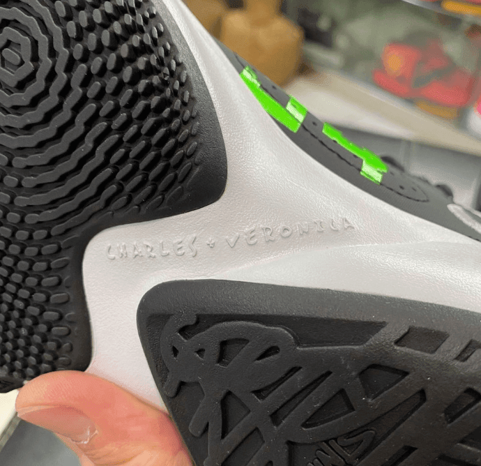 疑似字母哥二代战靴 Zoom Freak 2实物图曝光!今年6月发售!