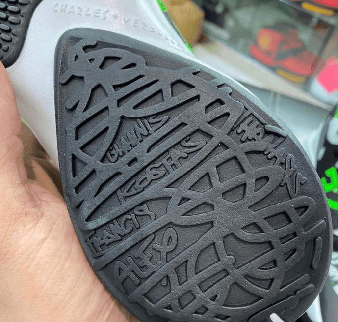 疑似字母哥二代战靴 Zoom Freak 2实物图曝光!今年6月发售!