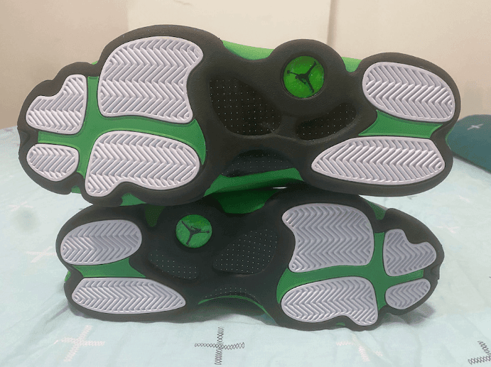 暗藏3M反光细节!酷似雷阿伦PE的全新AJ13释出最新实物图! 货号:DB6537-113