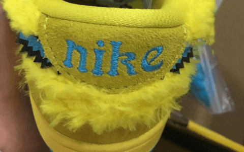 Grateful Dead x Nike SB Dunk Low黄色小熊细节图曝光!