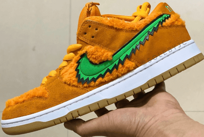 Grateful Dead x Nike SB Dunk Low黄色小熊细节图曝光!