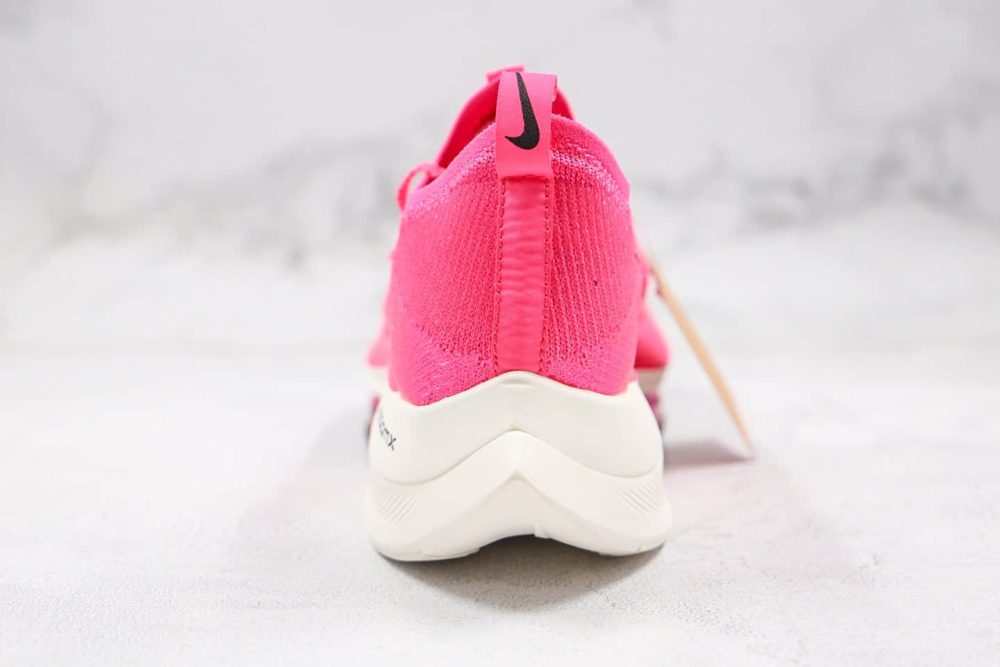耐克Nike Air Zoom Alphafly NEXT%「破2」马拉松慢跑鞋粉色内置真碳板气垫支持高强度长跑 货号：CI9925-022