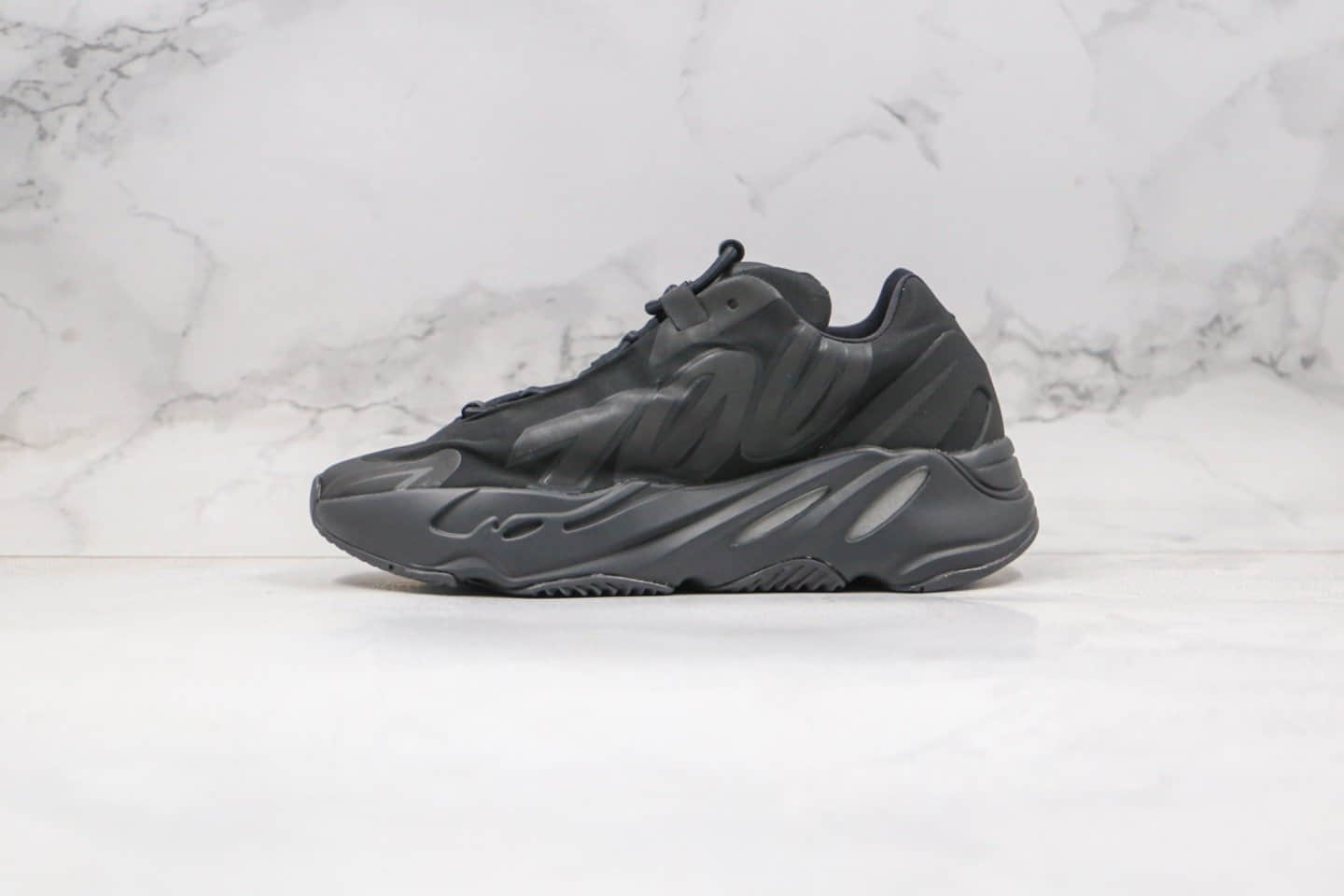 阿迪达斯椰子700V3黑色正确鞋面反光700数字LOGO出货