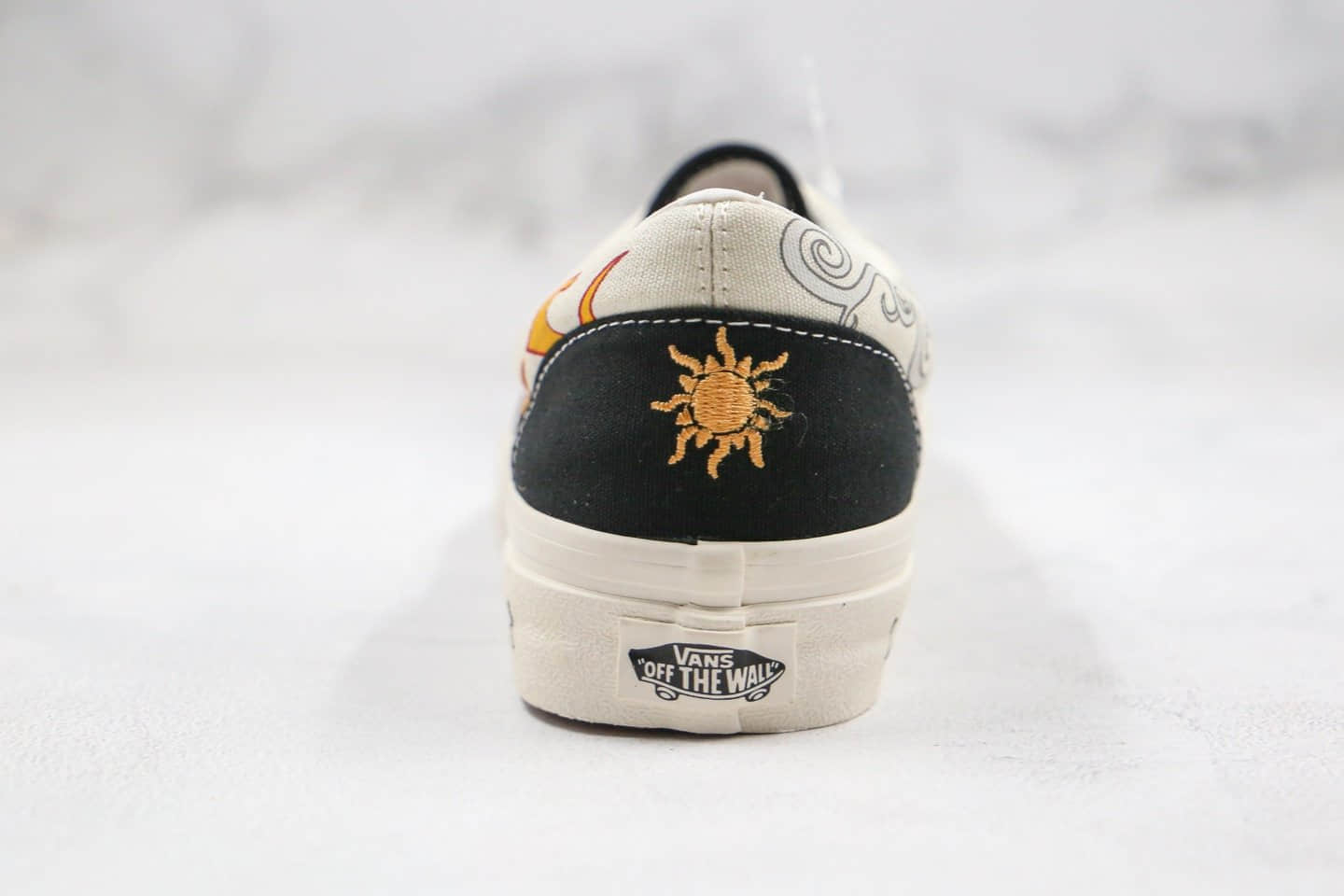 万斯Vans Spirit Era公司级版本保护地球涂鸦玫瑰原厂硫化大底 货号:VN0A4U39WZ2