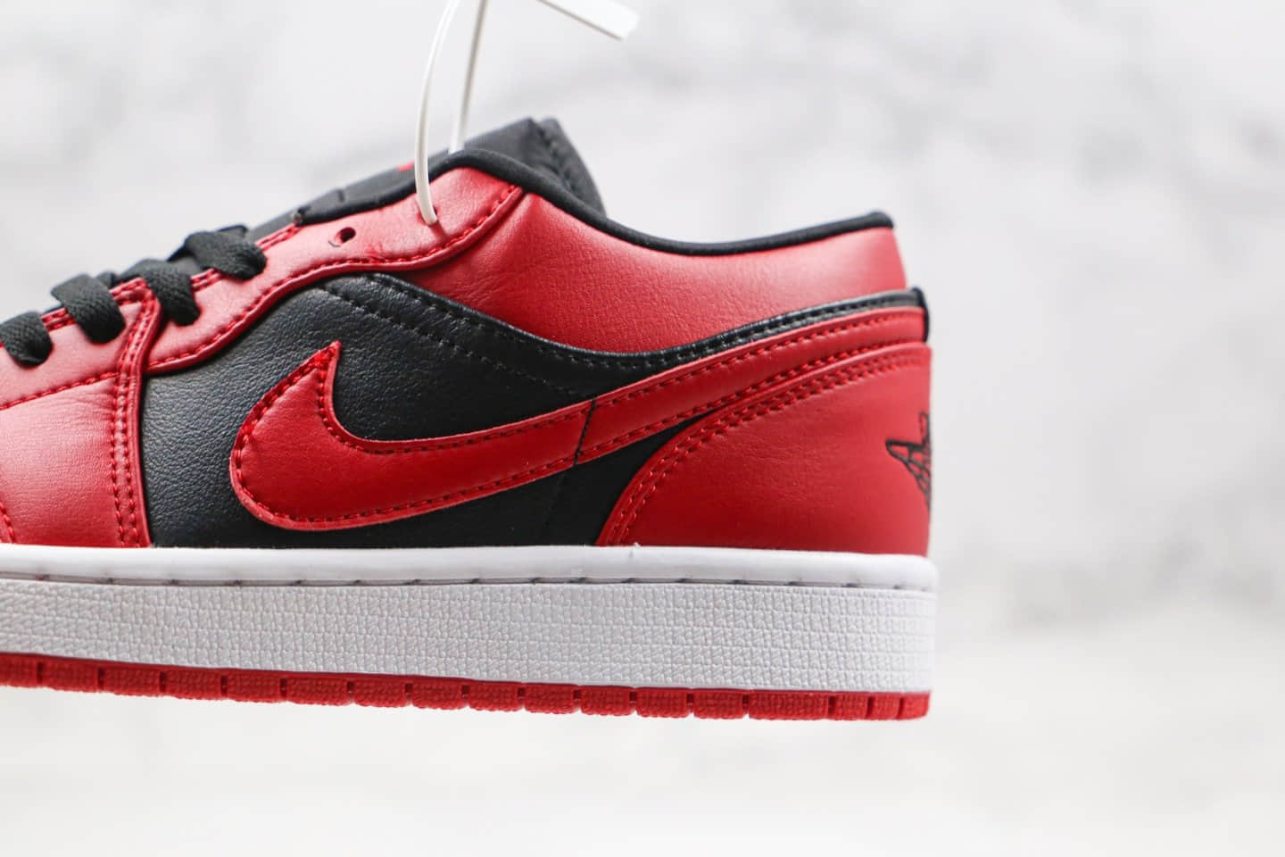 乔丹Air Jordan 1 Low纯原版本低帮AJ1黑红禁穿黑红色内置气垫区别市面通货版本 货号:553558-606