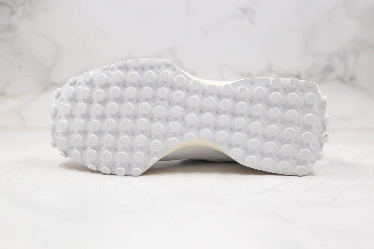 新百伦New Balance 327纯原版本复古慢跑鞋NB327白灰色原盒原标原楦头纸板打造 货号:MS327SFD