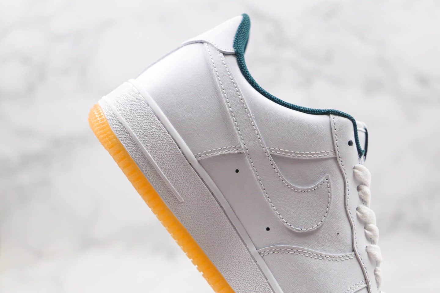 耐克Nike WMNS Air Force 1 '07纯原版本低帮空军一号生胶白蓝色内置气垫原盒原标 货号:AO8761-981