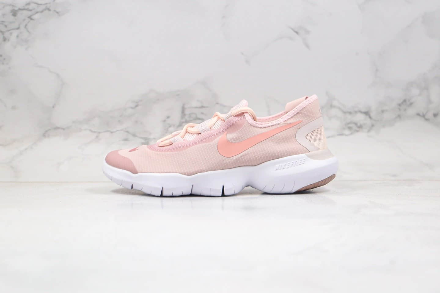 耐克NIKE FREE RN 5.0公司级版本赤足5.0跑鞋粉色原装透气牛津防水面料 货号：CJ0270-600