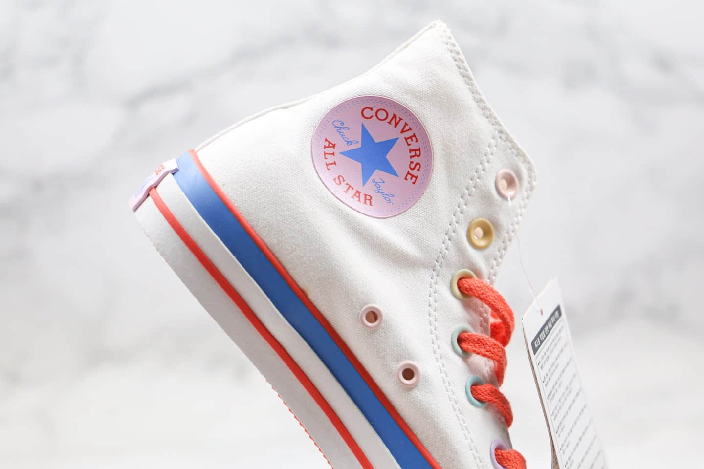 匡威Converse x Mille Bobby Brown公司级版本联名款高帮爱心情人节彩虹奶糖白橙蓝色双围条硫化蓝底 货号:567299C