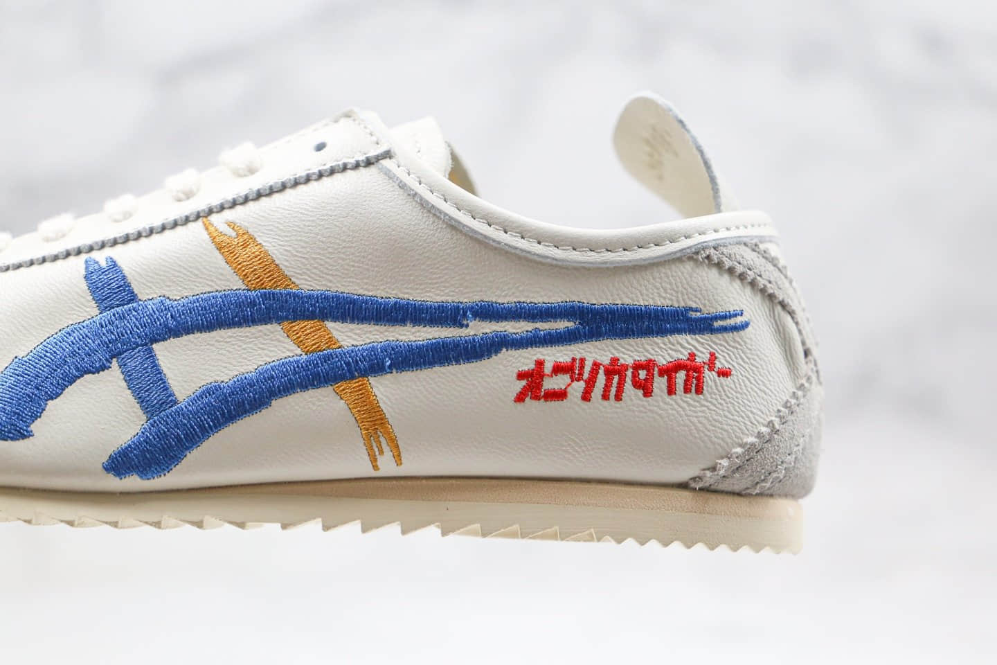 亚瑟士Onitsuka Tiger NIPPON MADE MEXICO 66 DELUXE メキシコ 66 デラックス纯原版本鬼冢虎手工鞋米白色低帮帆布鞋内置芯片 货号:1181A119-100
