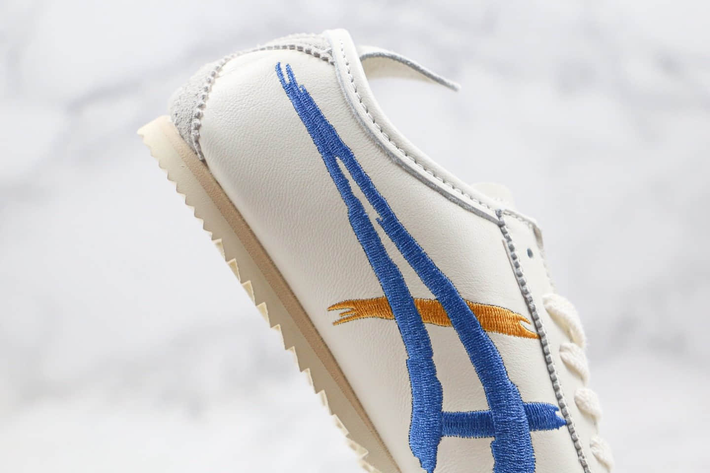 亚瑟士Onitsuka Tiger NIPPON MADE MEXICO 66 DELUXE メキシコ 66 デラックス纯原版本鬼冢虎手工鞋米白色低帮帆布鞋内置芯片 货号:1181A119-100