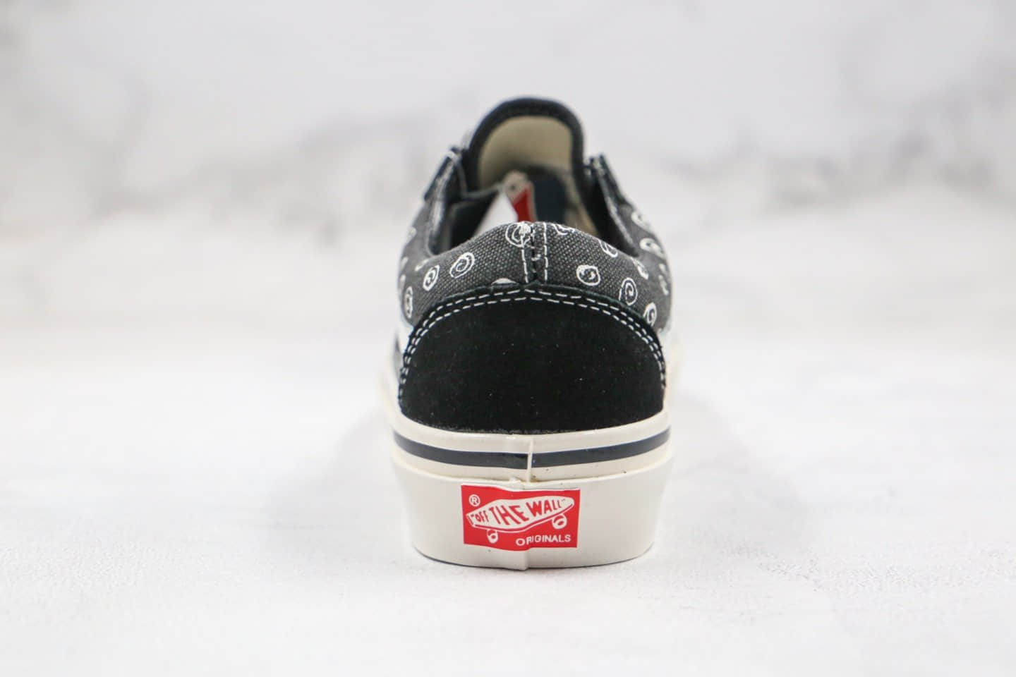 万斯Vans Old Skool 085公司级版本低帮黑白色旋风螺旋丸图案硫化板鞋原盒原标原楦头纸板打造 货号:C09V