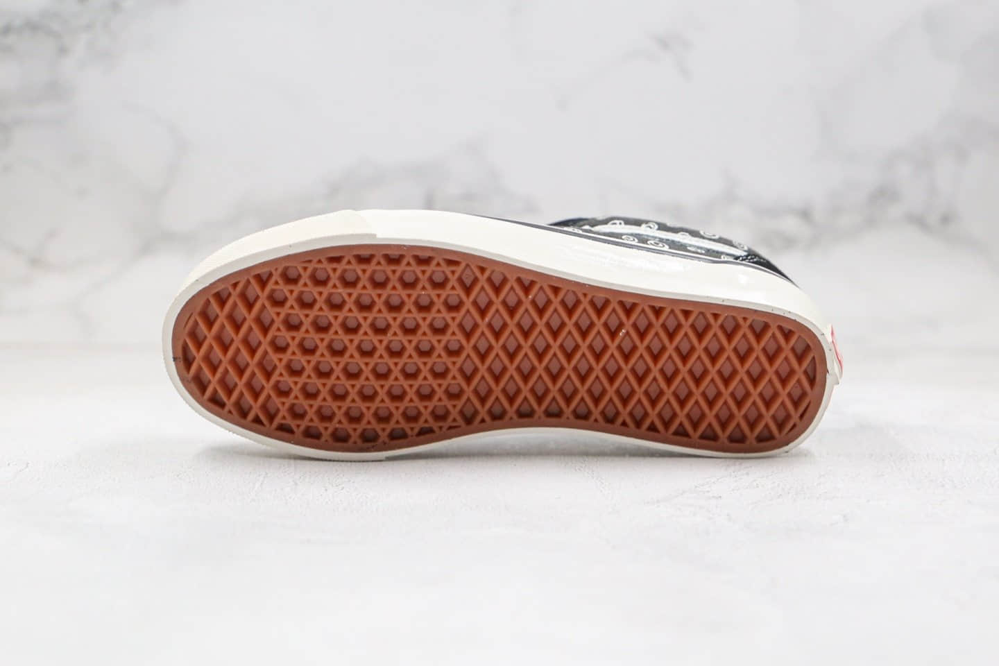 万斯Vans Old Skool 085公司级版本低帮黑白色旋风螺旋丸图案硫化板鞋原盒原标原楦头纸板打造 货号:C09V