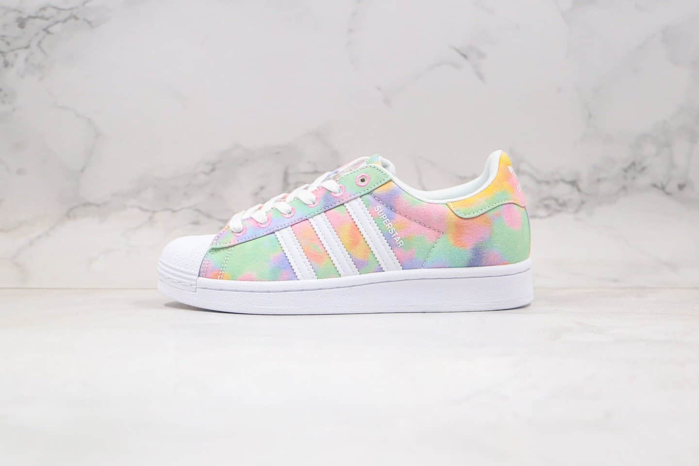 阿迪达斯Adidas Superstar Originals Superstar纯原版本三叶草贝壳头彩虹帆布扎染渐变粉色原盒原标正确鞋面卡色 货号:FY1268