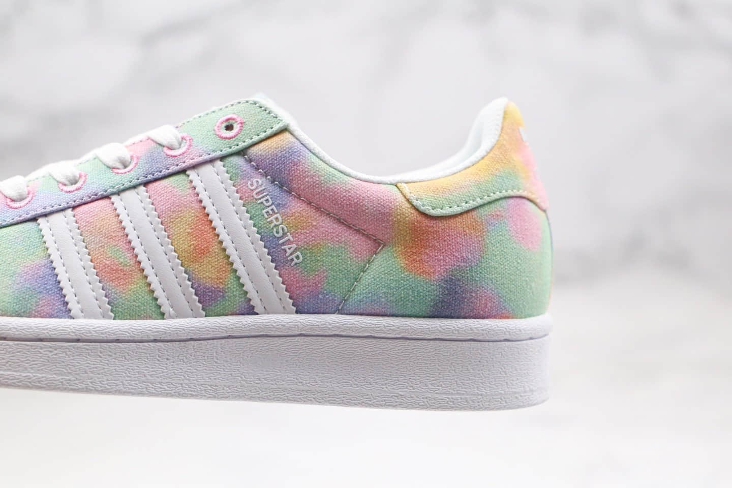 阿迪达斯Adidas Superstar Originals Superstar纯原版本三叶草贝壳头彩虹帆布扎染渐变粉色原盒原标正确鞋面卡色 货号:FY1268