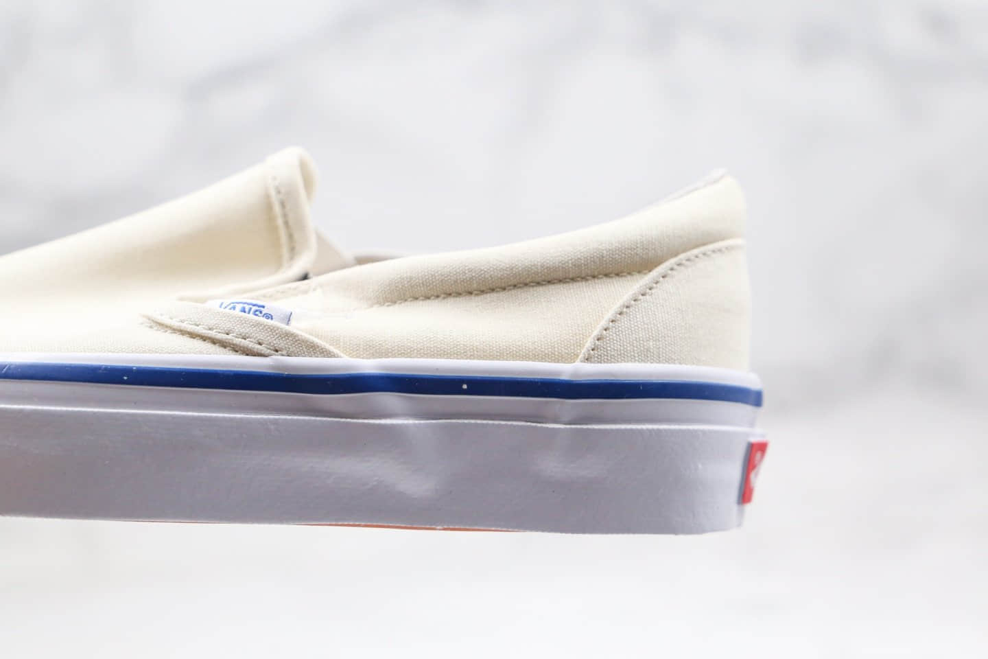万斯Vans OG Slip-OnLX纯原版本低帮米白色蓝线条一脚蹬原厂硫化大底内置钢印 货号:LC137