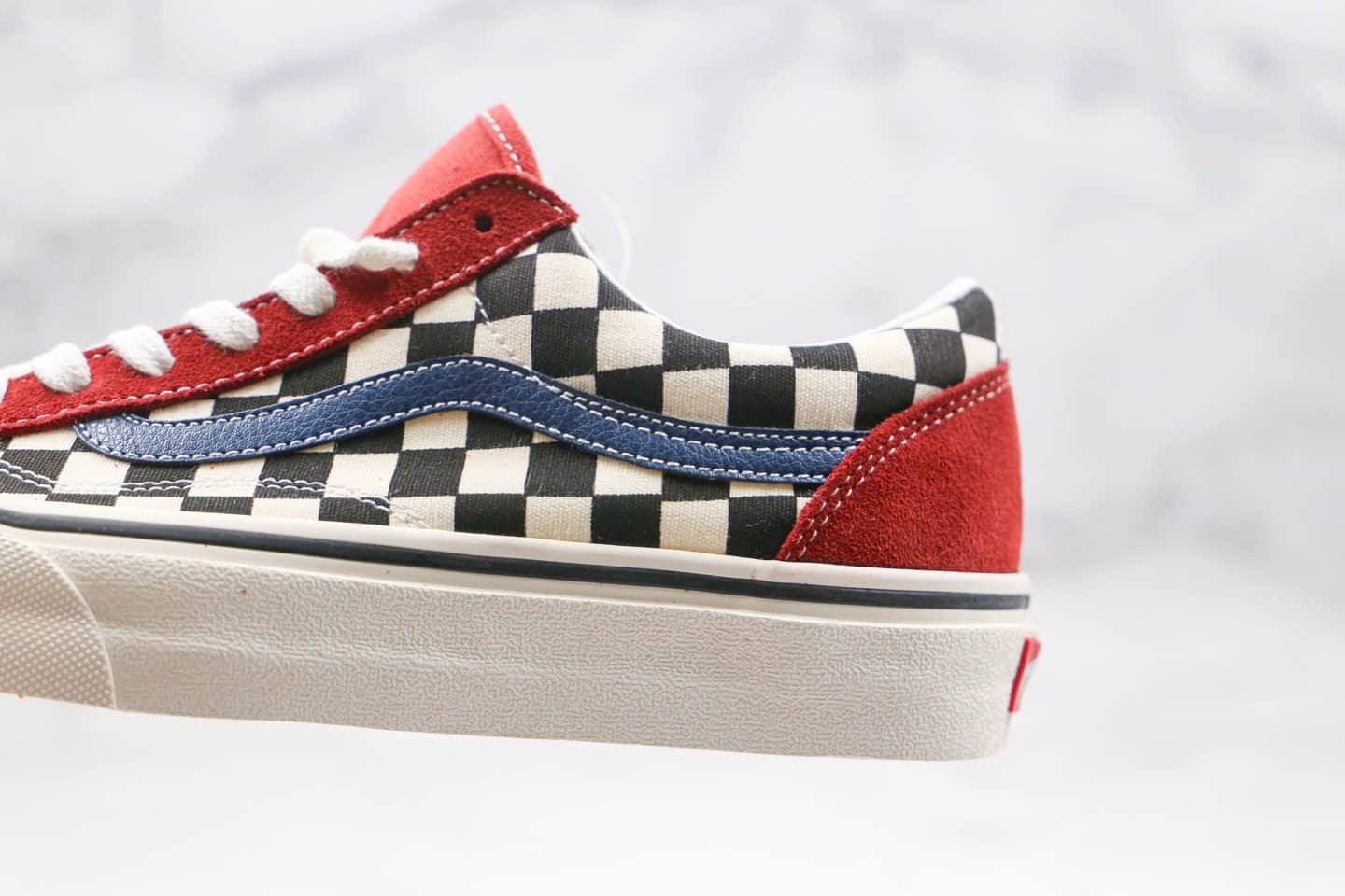 万斯Style 36 Cecon SF公司级版本半月包头棋盘格子橘蓝条 货号:VN0A3DZ3VTZ