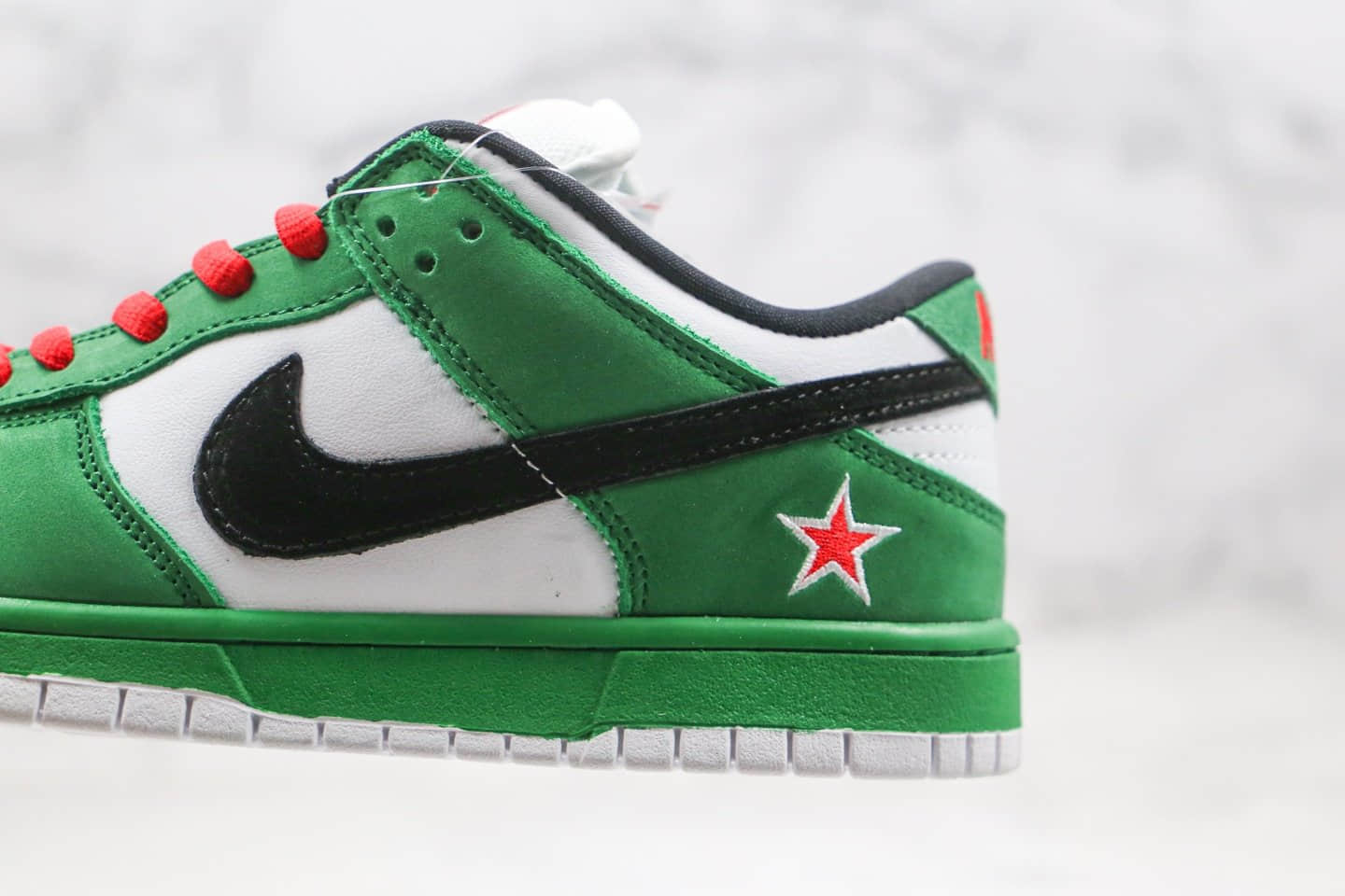 耐克Nike Dunk Low Pro SB “Heineken”纯原版本SB板鞋喜力啤酒原鞋开发遵循原版 货号:304292-302
